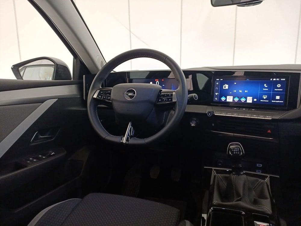 Opel Astra usata a Matera (9)