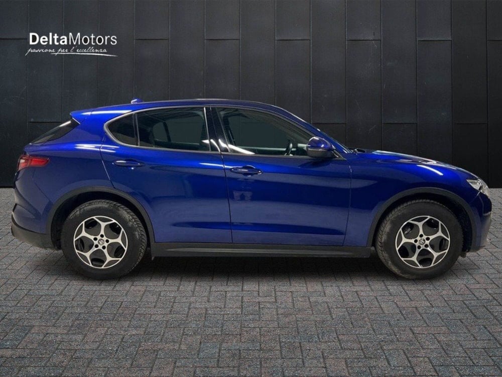 Alfa Romeo Stelvio usata a Macerata (3)