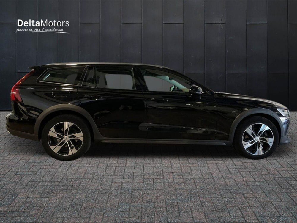 Volvo V60 Cross Country usata a Macerata (3)