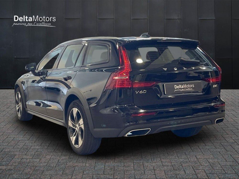 Volvo V60 Cross Country usata a Macerata (5)