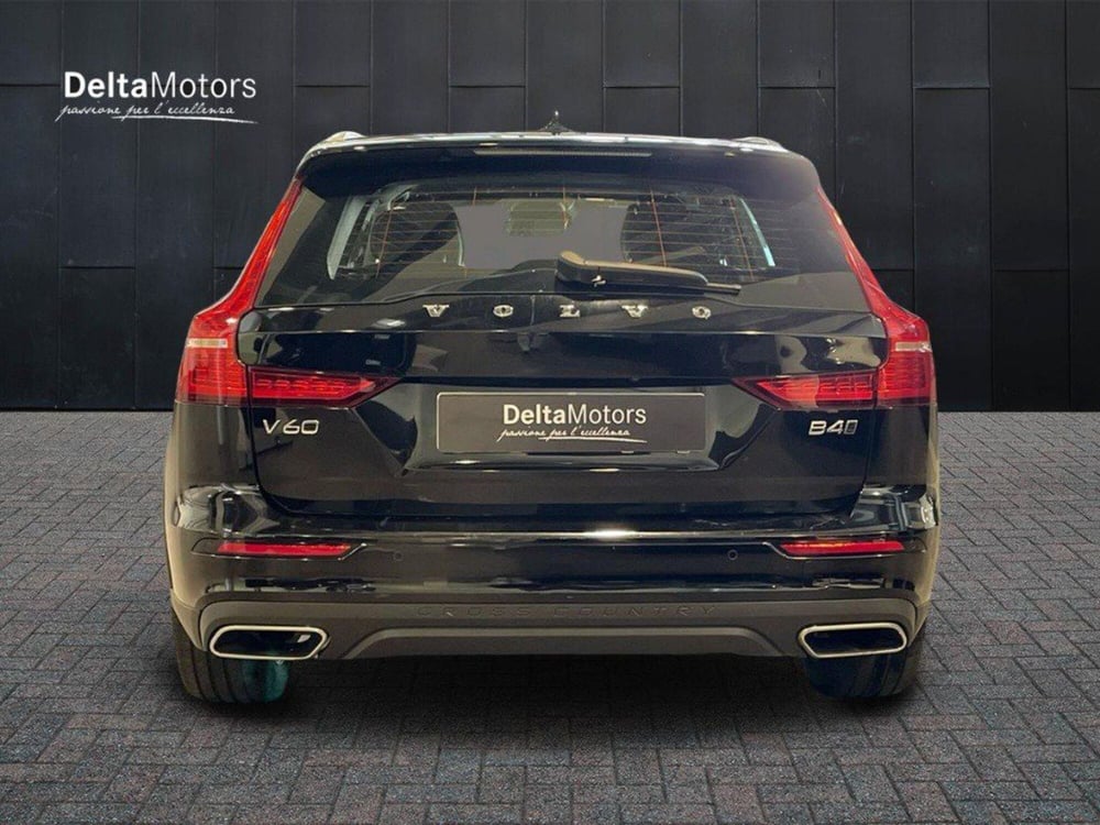 Volvo V60 Cross Country usata a Macerata (6)