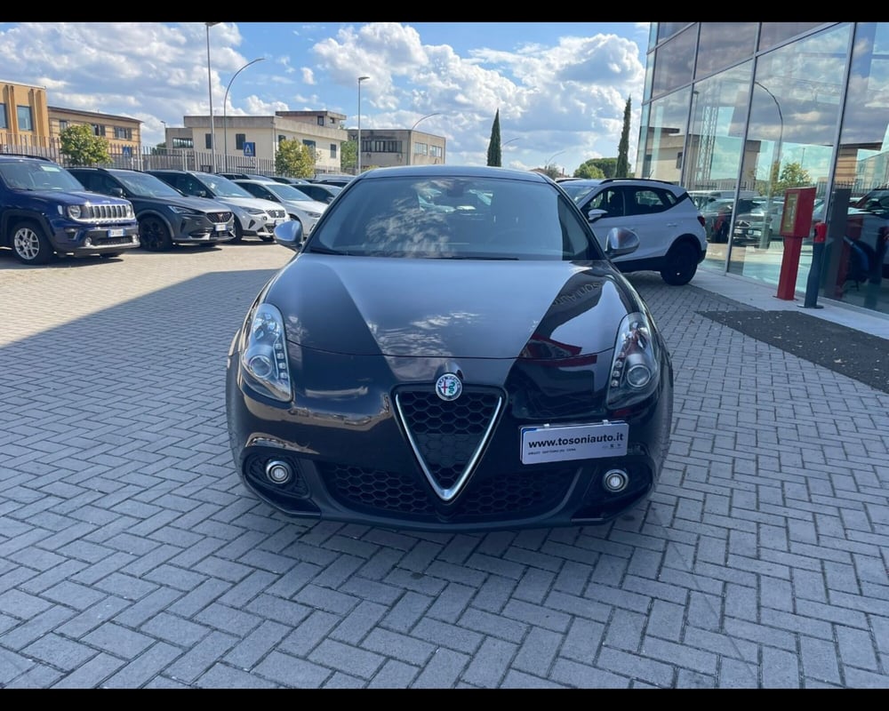 Alfa Romeo Giulietta usata a Siena (2)