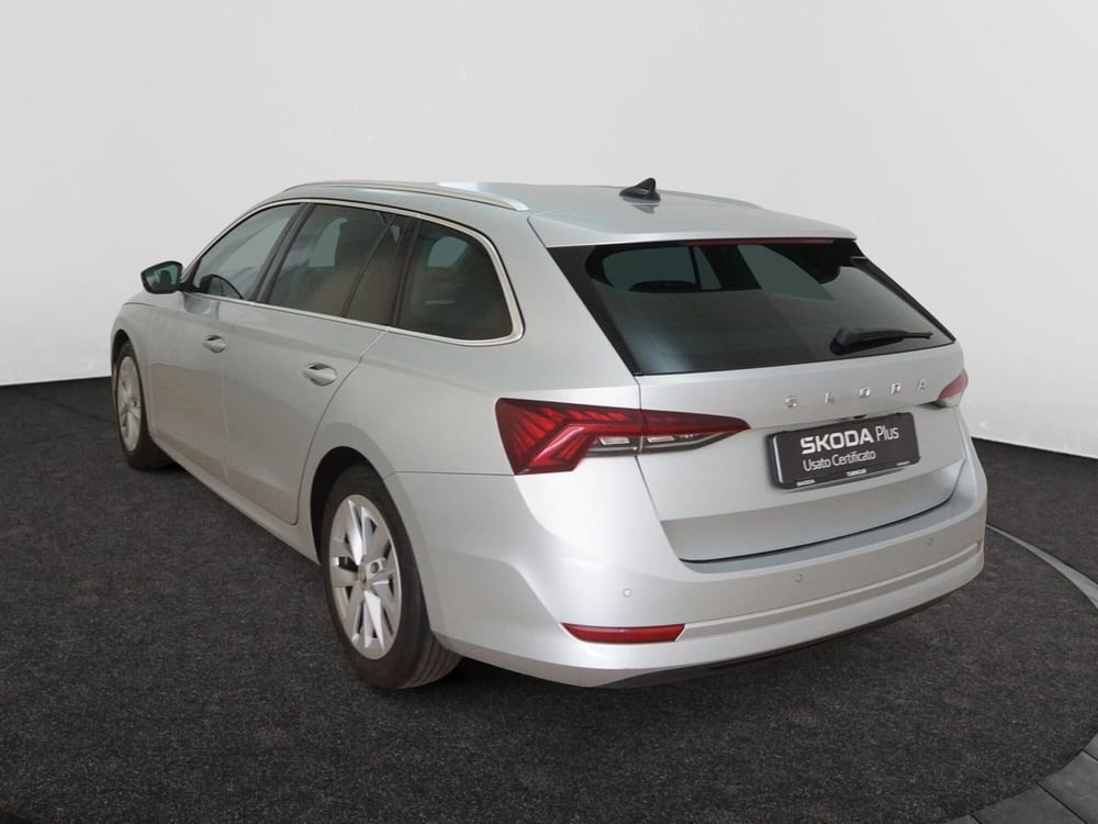 Skoda Octavia Station Wagon usata a Torino (4)
