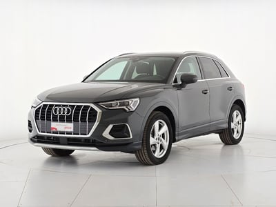Audi Q3 35 2.0 tdi Business Advanced s-tronic del 2024 usata a Alessandria