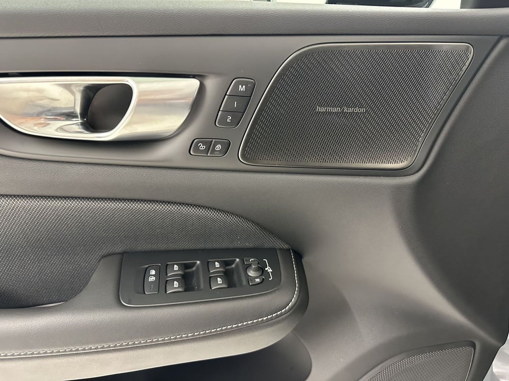 Volvo V60 nuova a Bergamo (12)