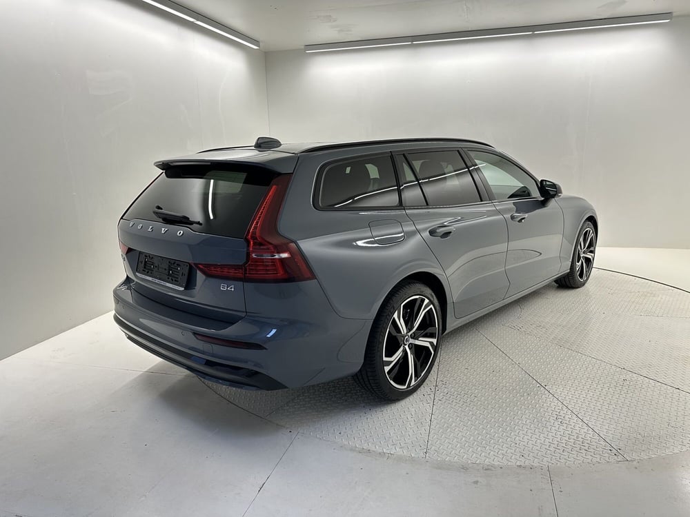Volvo V60 nuova a Bergamo (2)