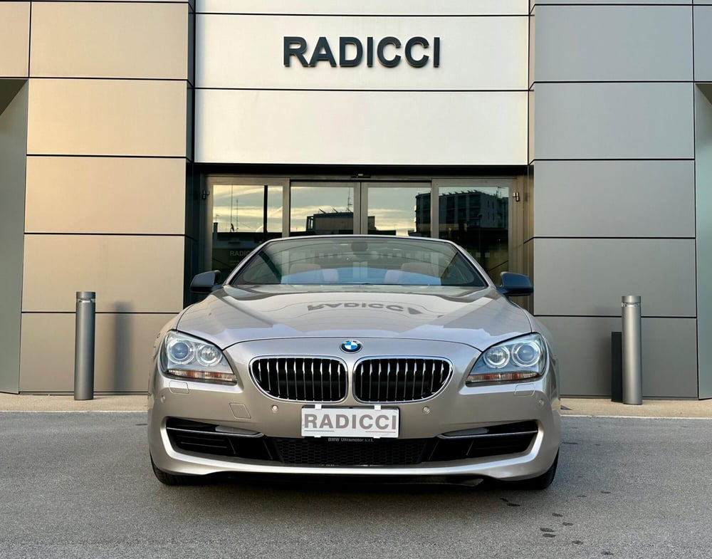BMW Serie 6 Cabrio usata a Bari (9)