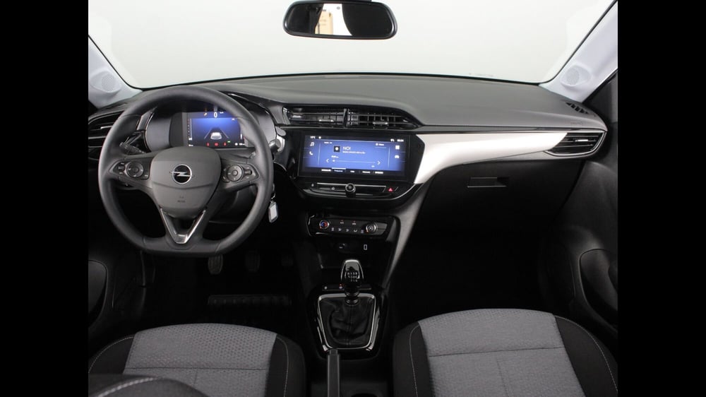 Opel Corsa nuova a Palermo (5)