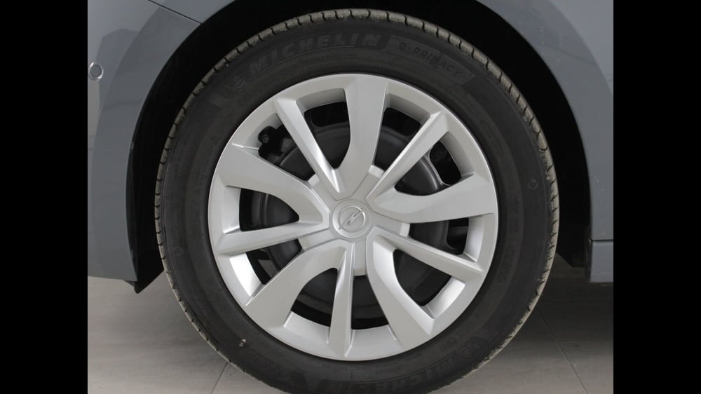 Opel Corsa nuova a Palermo (7)