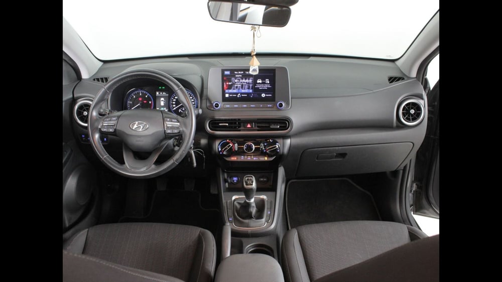 Hyundai Kona usata a Palermo (6)