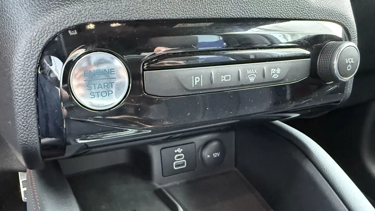 Ford Kuga usata a Vercelli (11)