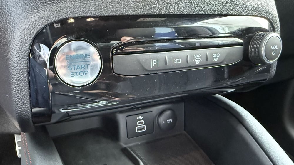 Ford Kuga usata a Vercelli (11)