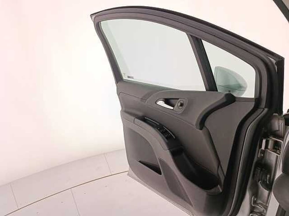 Opel Meriva usata a Venezia (15)