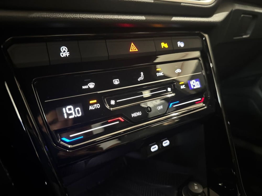 Volkswagen T-Roc usata a Prato (15)