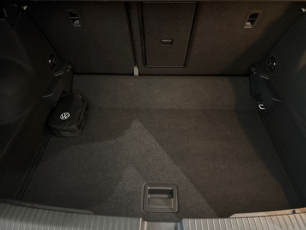 Volkswagen T-Roc usata a Prato (8)