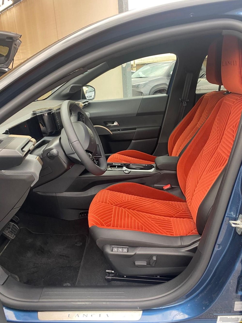 Lancia Ypsilon usata a Frosinone (5)