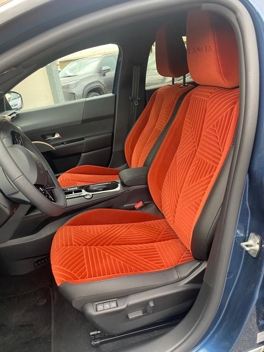 Lancia Ypsilon usata a Frosinone (9)