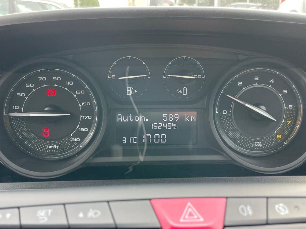 Lancia Ypsilon usata a Ancona (14)