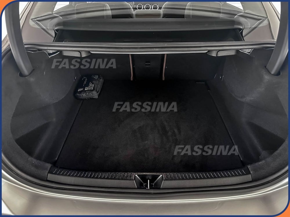 Mercedes-Benz Classe A Sedan usata a Milano (12)