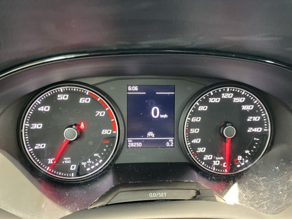 SEAT Arona usata a Lodi (15)