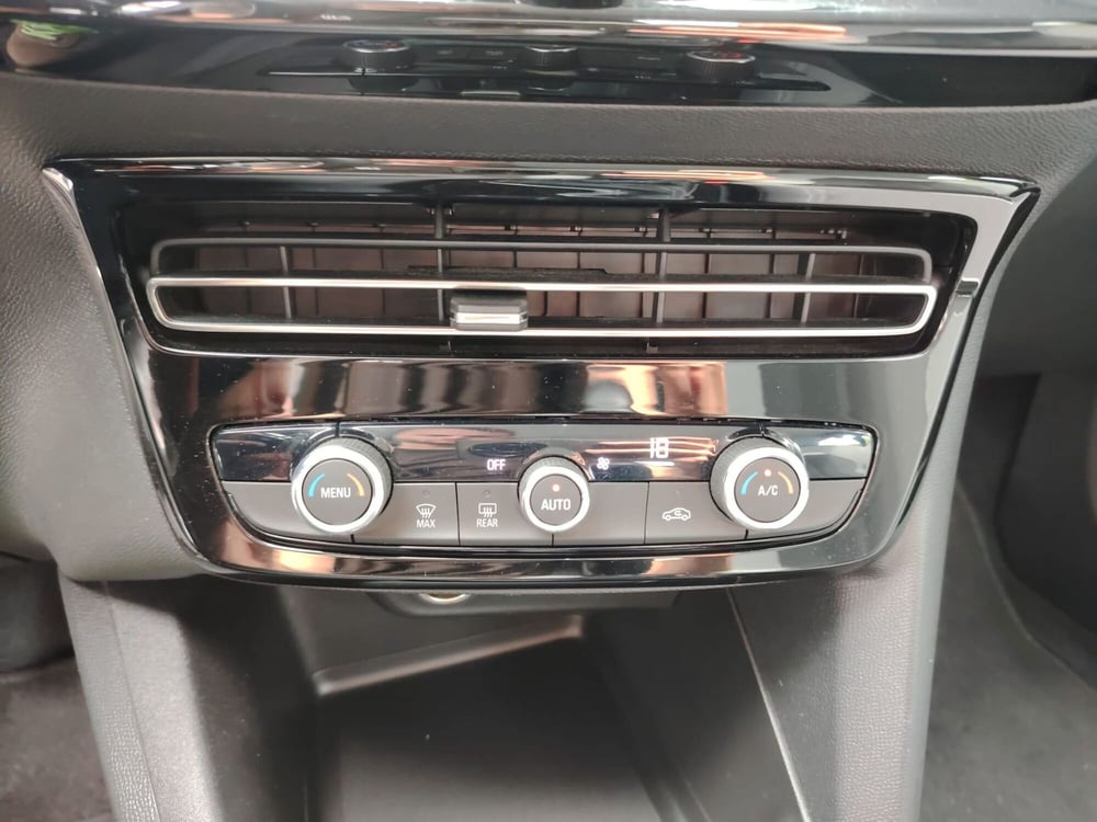 Opel Mokka usata a Massa-Carrara (13)