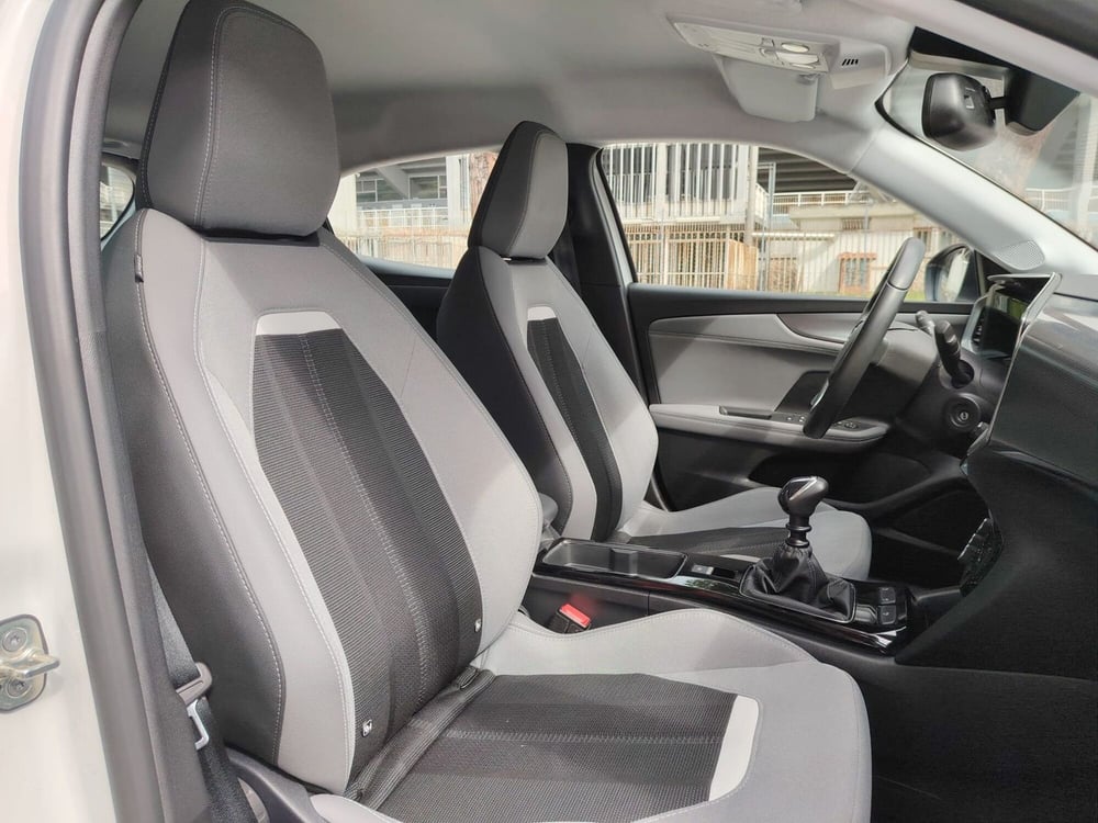Opel Mokka usata a Massa-Carrara (5)