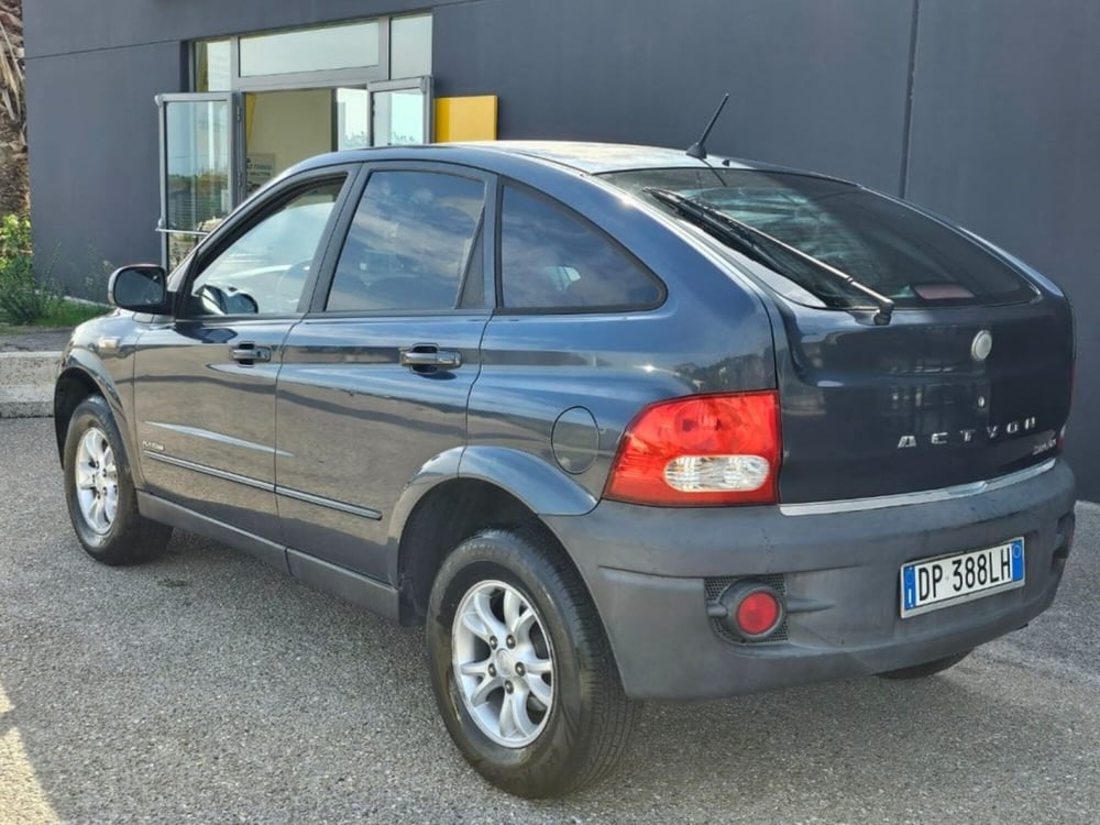 Ssangyong New Kyron usata a Foggia (3)