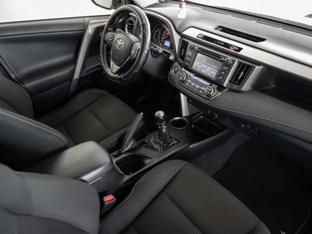 Toyota Rav4 usata a Foggia (5)