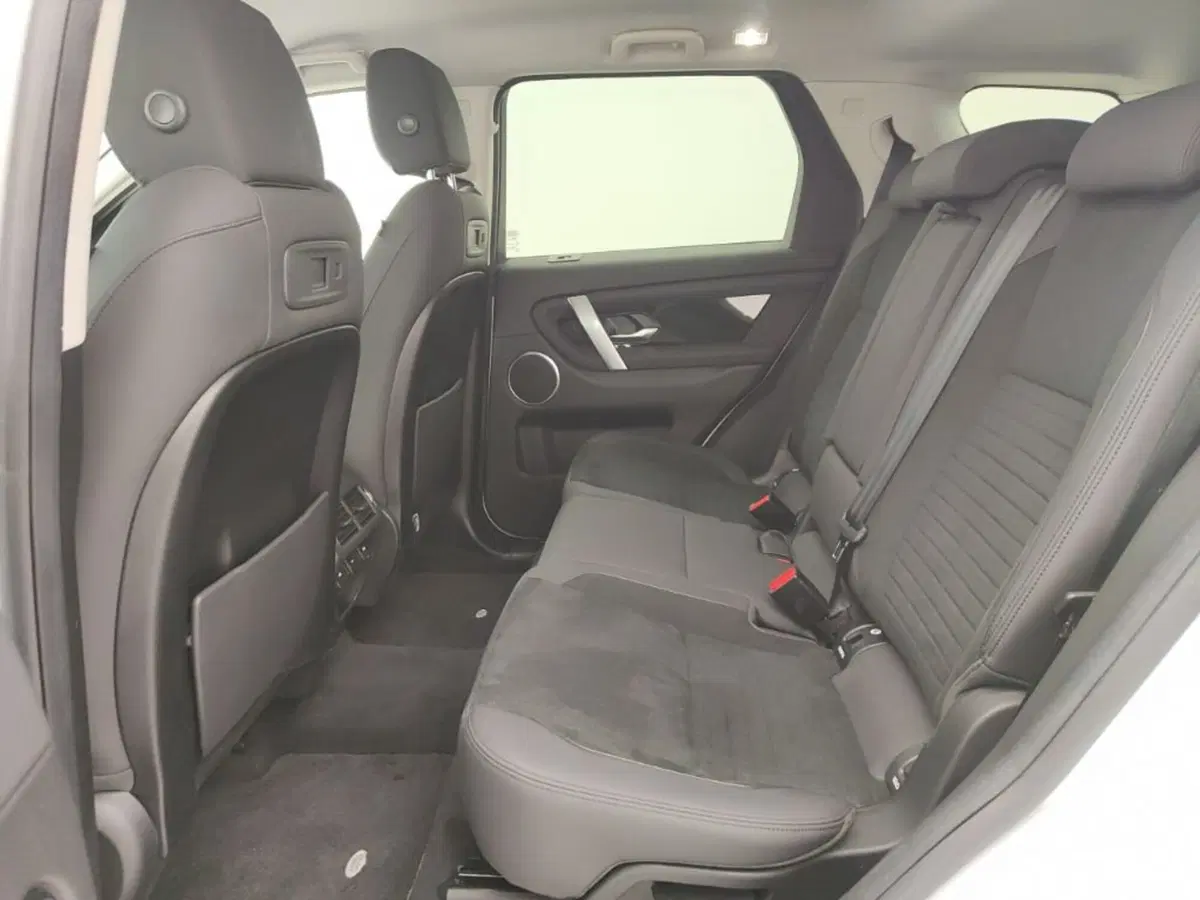 Land Rover Discovery Sport usata a Ragusa (10)