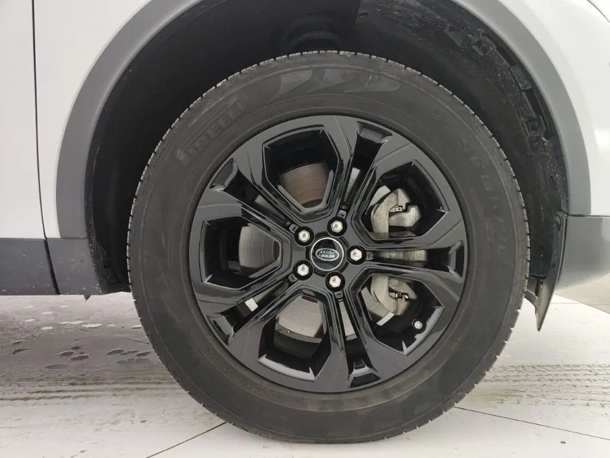 Land Rover Discovery Sport usata a Ragusa (8)