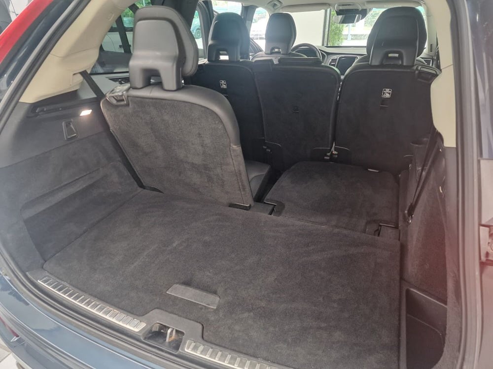 Volvo XC90 usata a Verbano Cusio Ossola (11)
