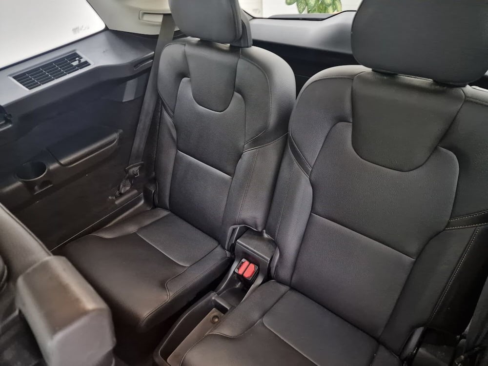 Volvo XC90 usata a Verbano Cusio Ossola (20)