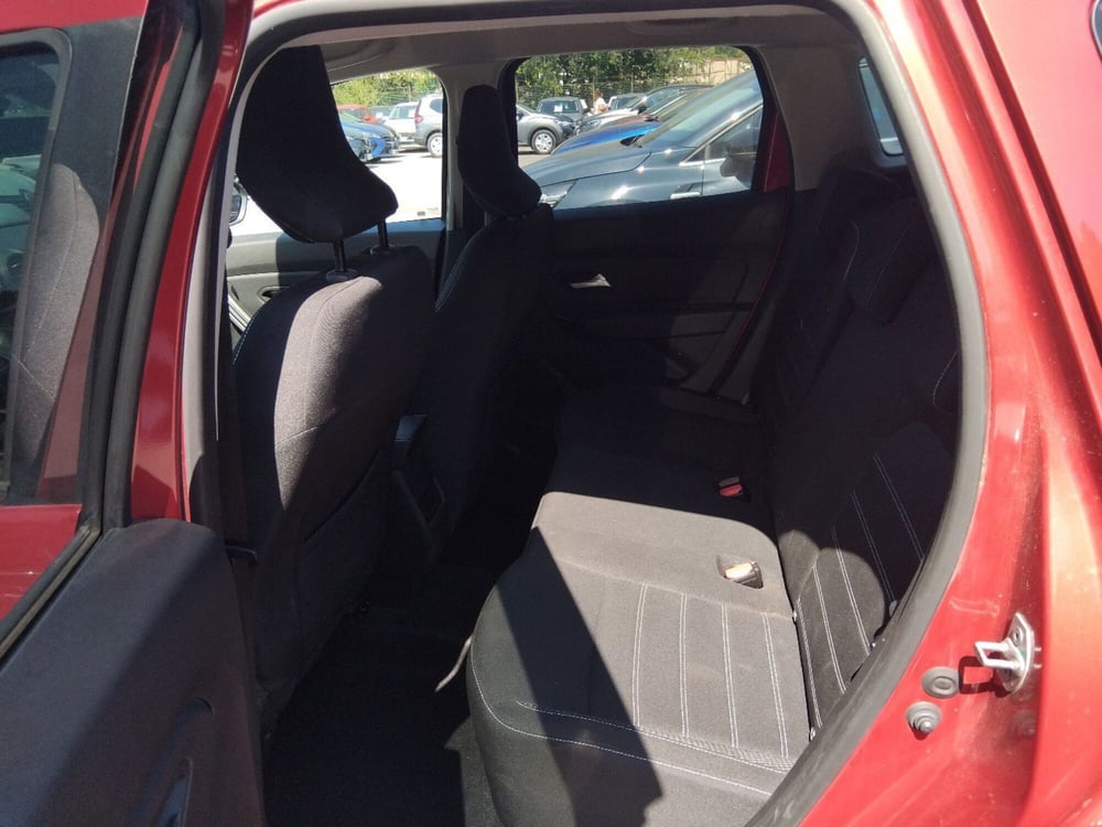 Dacia Duster usata a Latina (11)