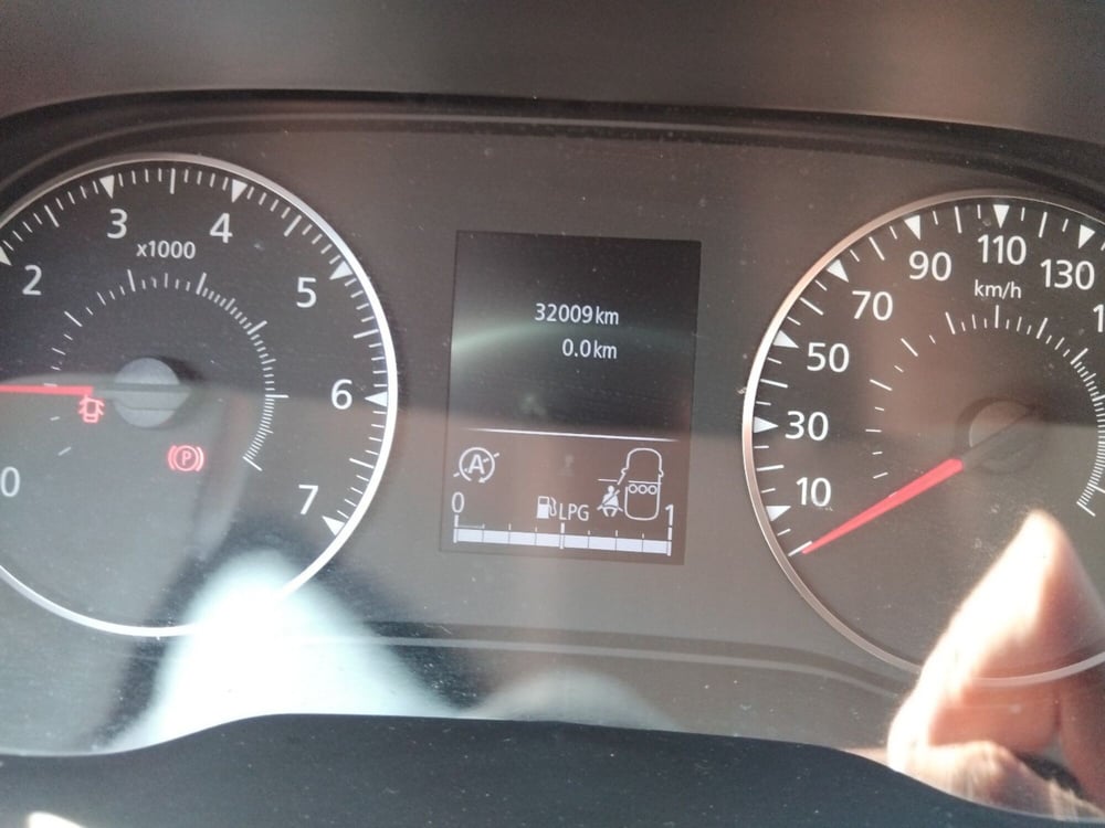 Dacia Duster usata a Latina (15)
