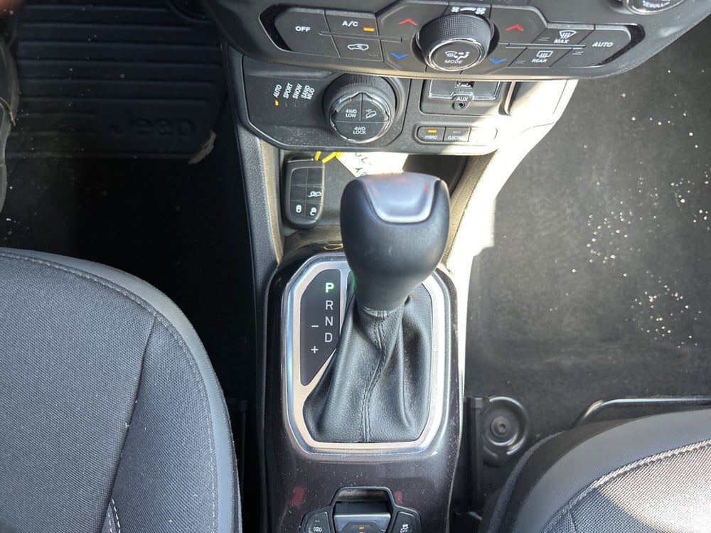 Jeep Renegade usata a Latina (19)