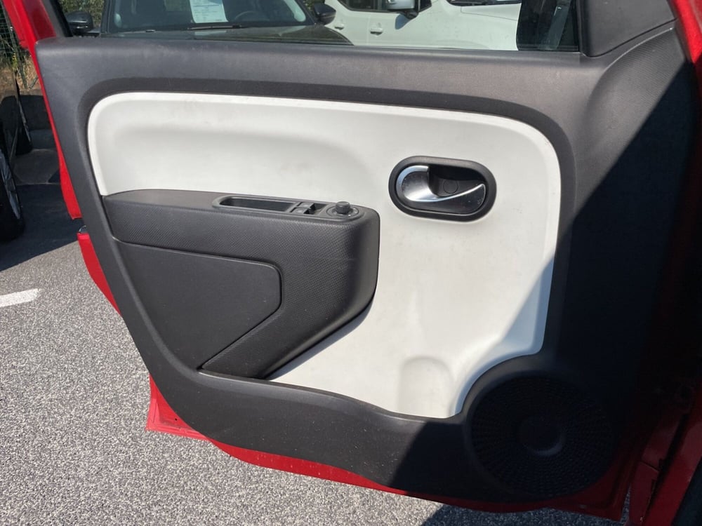 Renault Twingo usata a Latina (19)