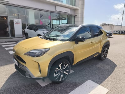 Toyota Yaris Cross 1.5 Hybrid 5p. E-CVT AWD-i Premiere del 2022 usata a Siderno