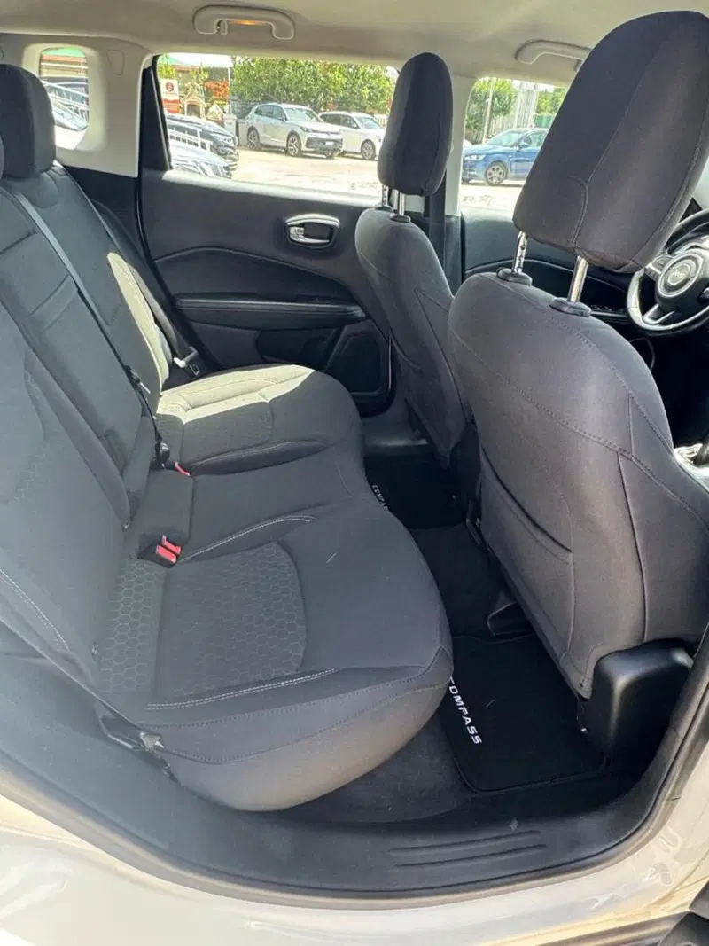 Jeep Compass usata a Caserta (9)