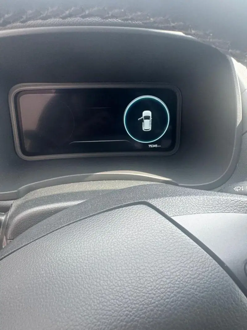 Hyundai Kona usata a Caserta (12)