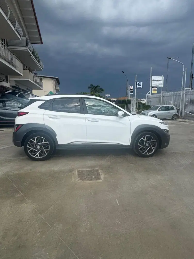 Hyundai Kona usata a Caserta (7)