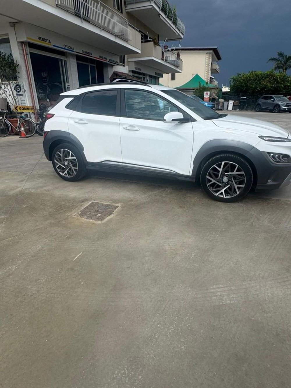 Hyundai Kona usata a Caserta (8)