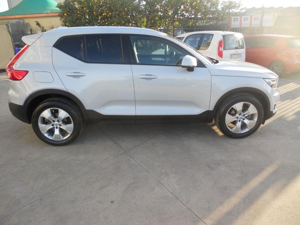 Volvo XC40 usata a Caserta (7)