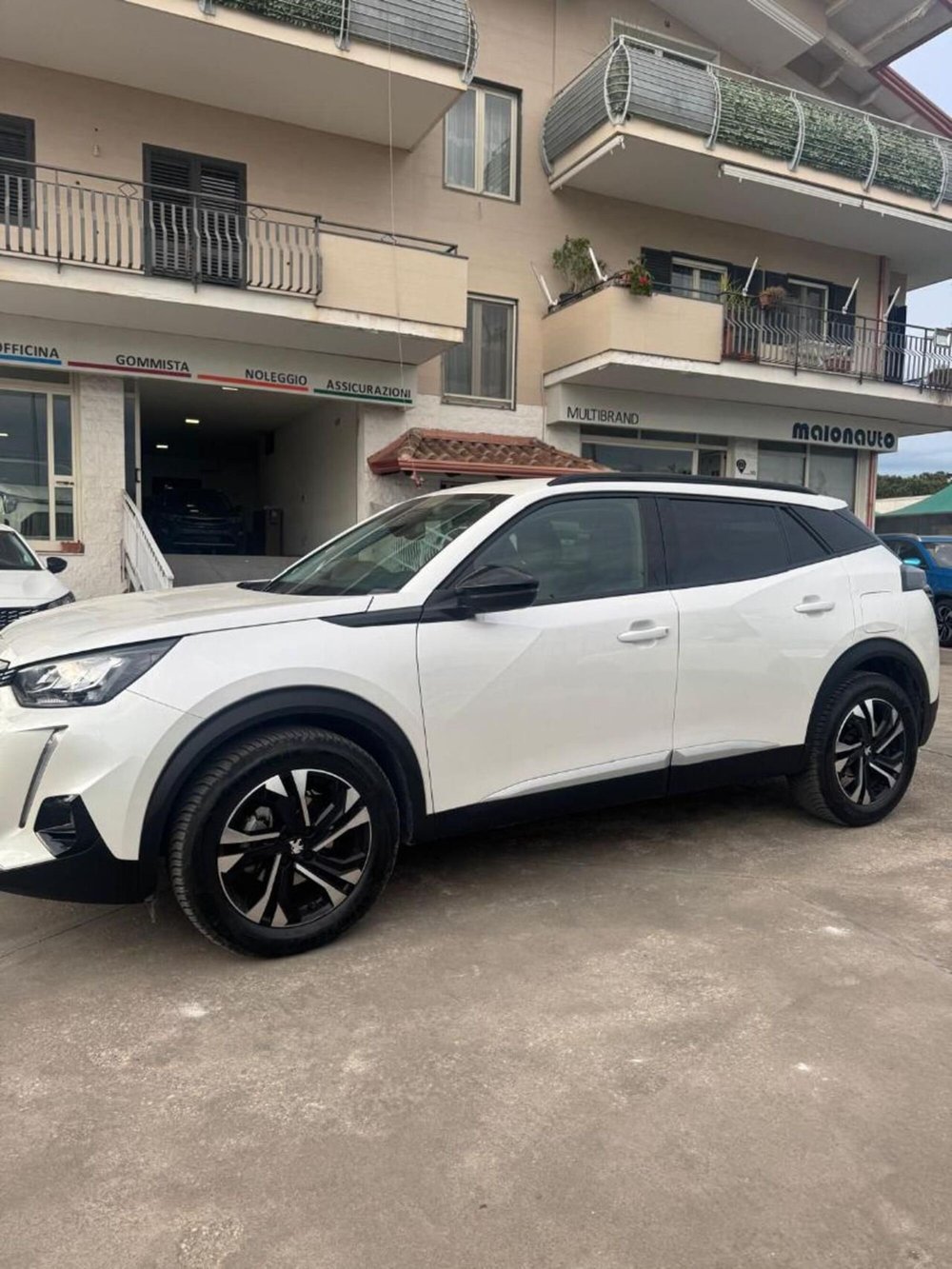 Peugeot 2008 usata a Caserta (2)