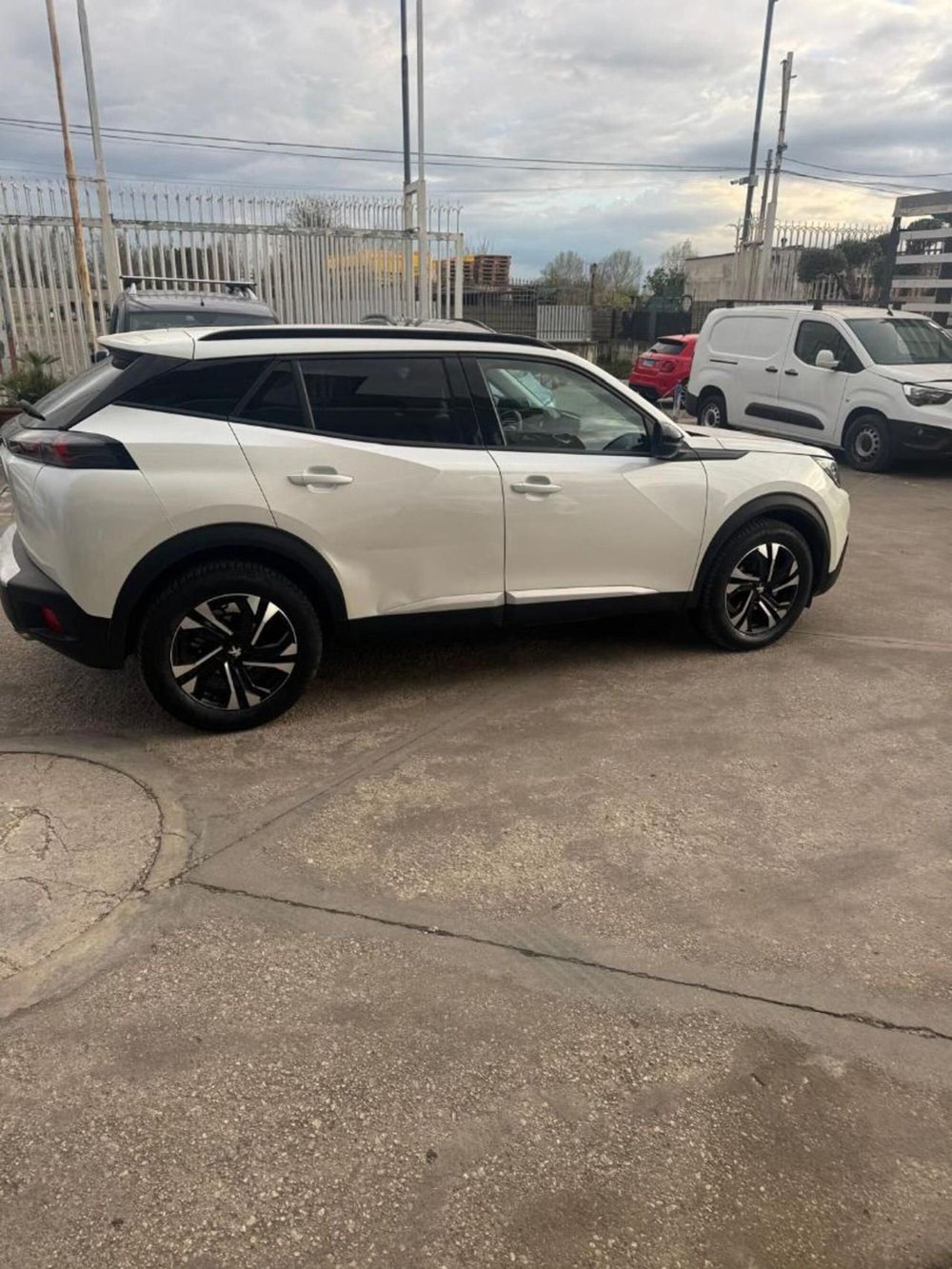 Peugeot 2008 usata a Caserta (6)