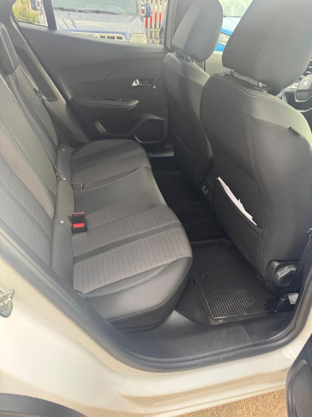 Peugeot 2008 usata a Caserta (9)