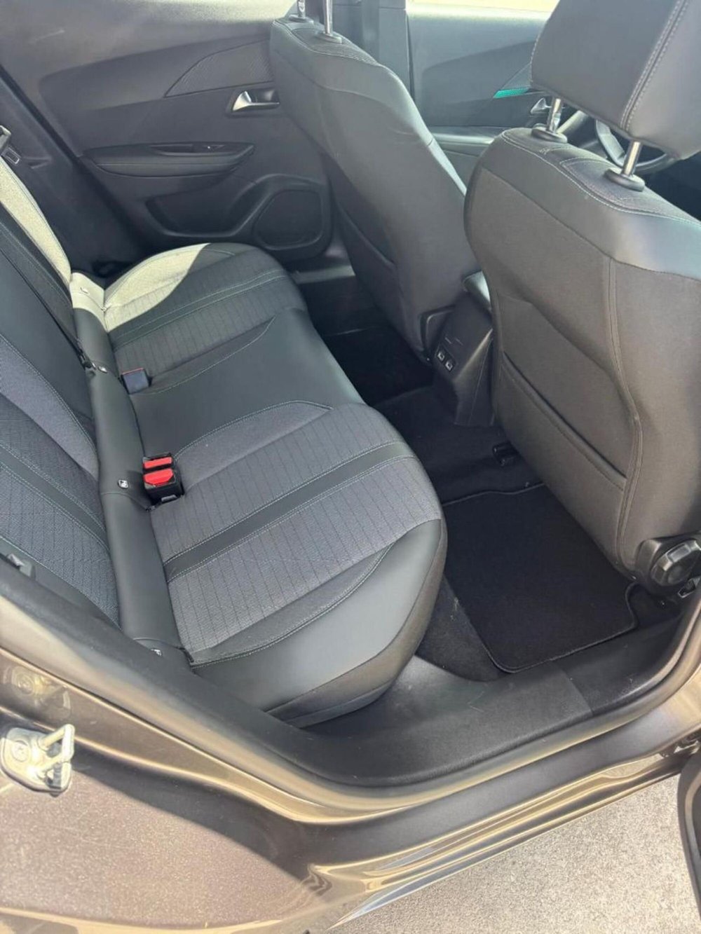 Peugeot 2008 usata a Caserta (9)