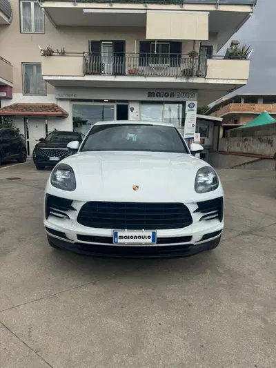Porsche Macan 2.0 del 2019 usata a Parete