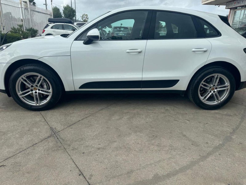 Porsche Macan usata a Caserta (3)
