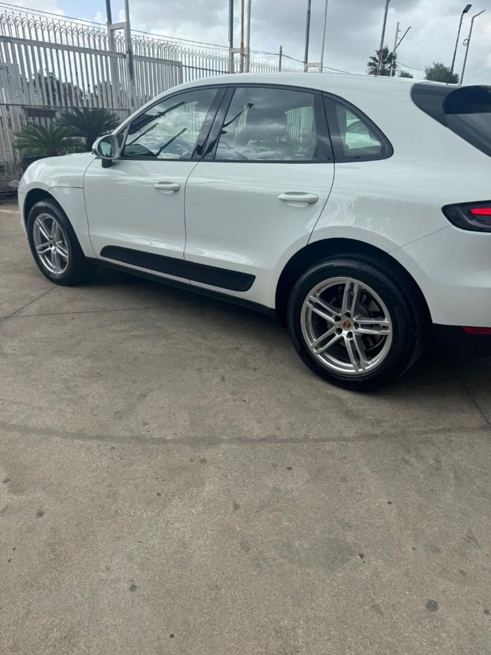 Porsche Macan usata a Caserta (4)