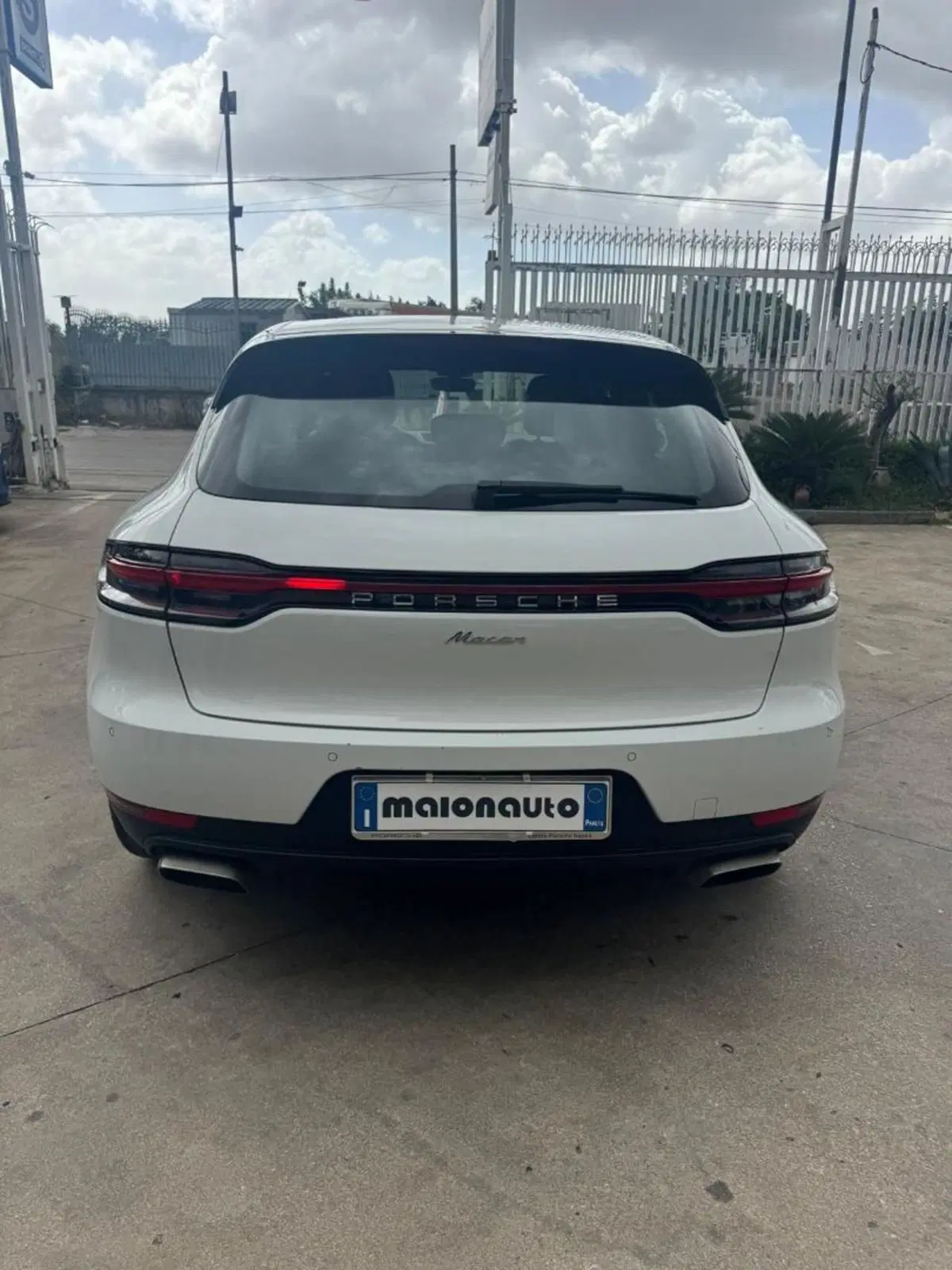 Porsche Macan usata a Caserta (5)